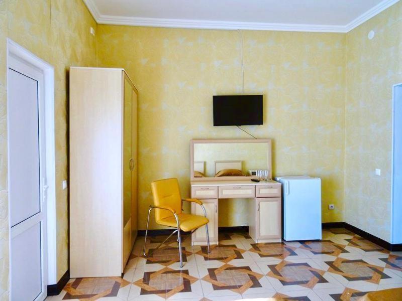 Мини-Отель Кристалл Tsandrypsh Bagian luar foto