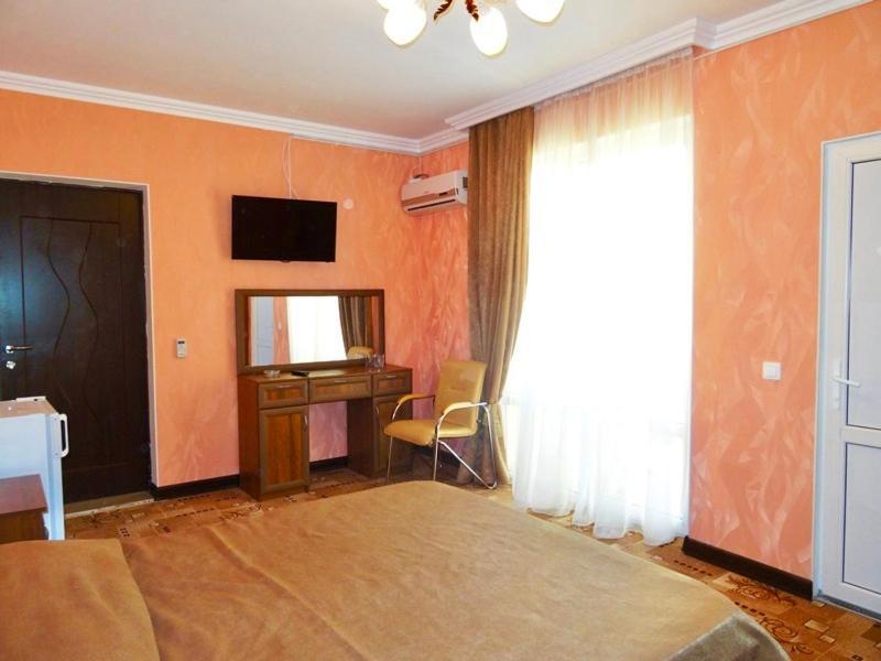Мини-Отель Кристалл Tsandrypsh Bagian luar foto